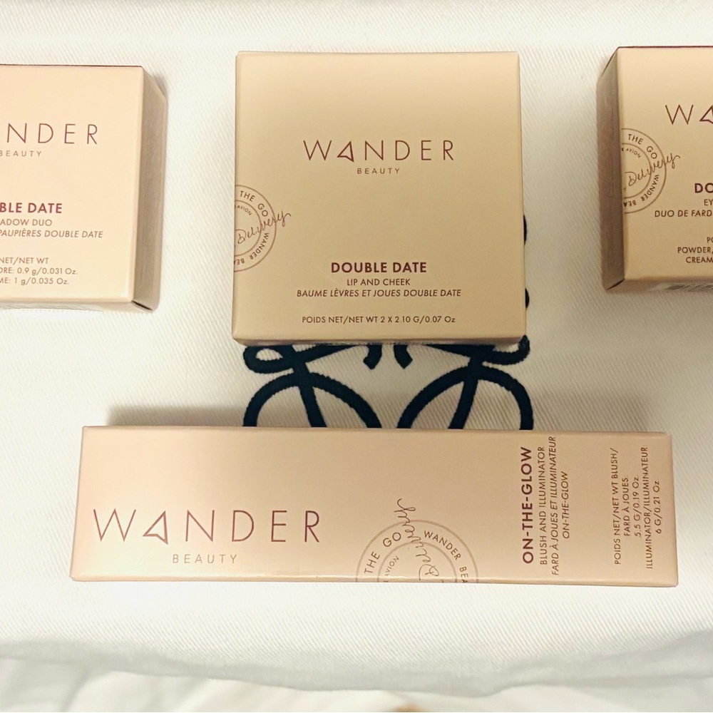 Wander Beauty Double Date and On-the-Glow Set in Cream